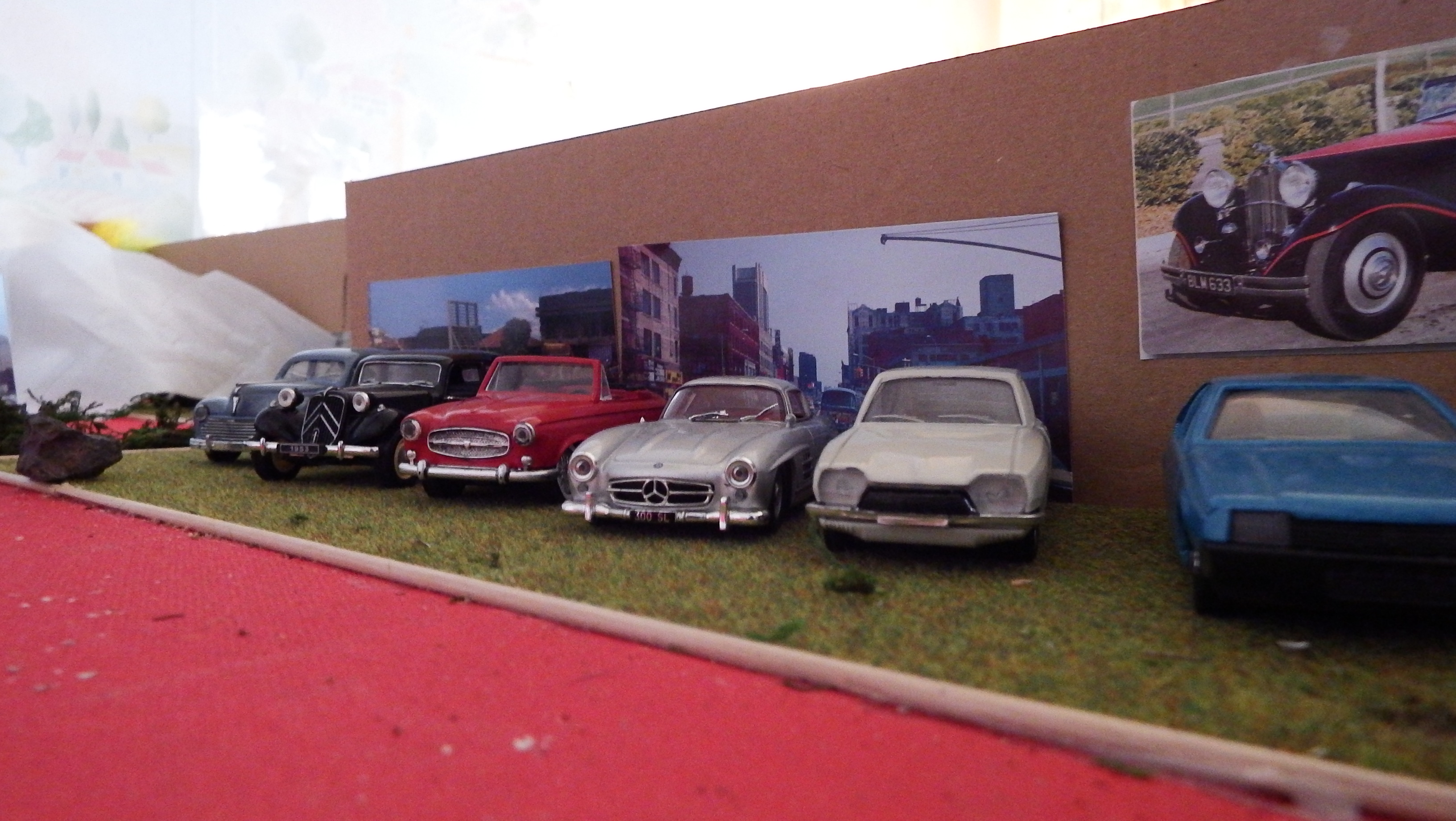 diorama voitures 1.43